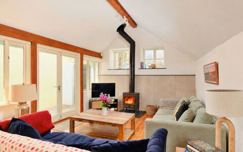 The Old Store: Meubilair, Interieur Ontwerp, Flooring, Bankstel, Hout, Verdieping, Kamer, Woonkamer, Plafond, Verlichting