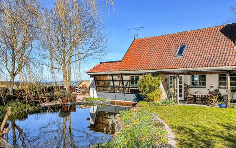 Singa - 600M from the Sea: Appartement, Condominium, Landgoed, Balkon, Villa, Hotel