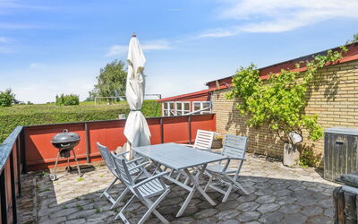 Lacey - 4Km from the Sea