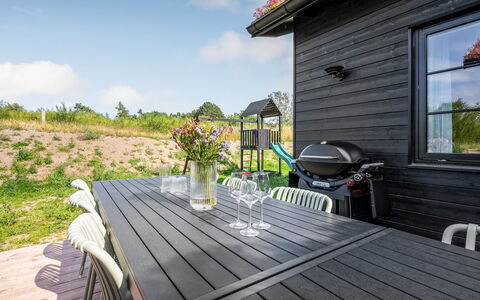 Adia - 650M from the Sea: Landgoed, Schaduw, Oprit, Boerderij