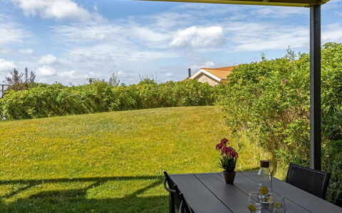 Rouwen - 120M from the Sea: Meubilair, Buitenmeubels, Land Lot, Schaduw, Tuin, Stoel, Buitentafel, Gazon