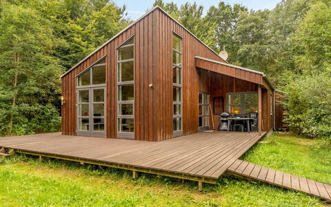 Suna - from the Sea: Gras, Hout, Landelijk Gebied, Struik, Verblijf, Dak, Plain, Land Lot, Huis, Groundcover