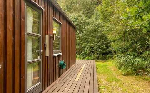Suna - from the Sea: Gras, Hout, Landelijk Gebied, Struik, Verblijf, Dak, Plain, Land Lot, Huis, Groundcover