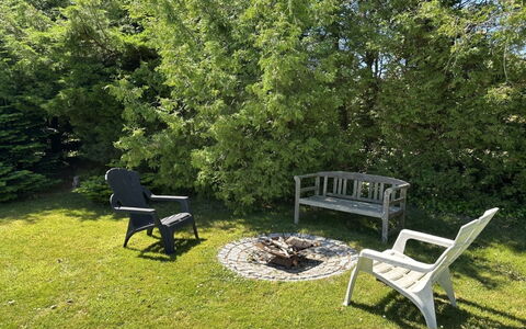 Henne - from the Sea: Hout, Huis, Veranda, Dek, Hardwood, Dak, Beits, Houten Vloer, Eco Hotel