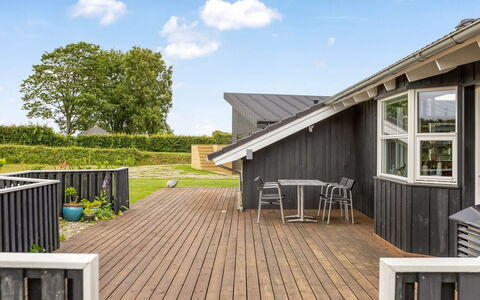 Winald - 150M from the Sea: Gras, Grasland, Land Lot, Verblijf, Landelijk Gebied, Weide, Garden Gebouwen, Tuin, Schuur