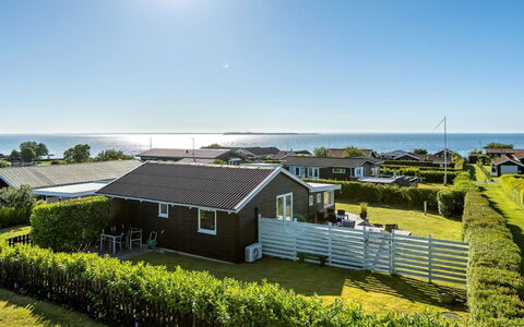 Raymond - 175M from the Sea: Landgoed, Schaduw, Oprit, Boerderij
