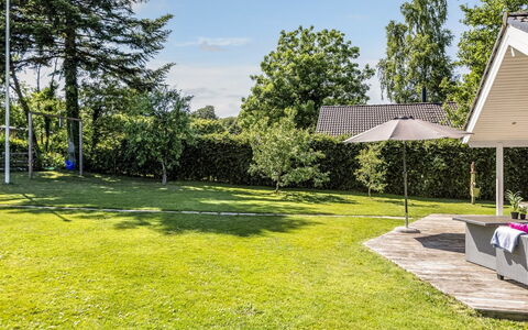 Alfwin - 300M from the Sea: Dak, Huis, Huis, Verblijf, Siding, Landgoed, Oprit, Garden Gebouwen, Werf, Schuur