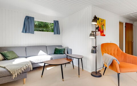 Albert - 300M from the Sea: Hout, Huis, Veranda, Dek, Hardwood, Dak, Beits, Houten Vloer, Eco Hotel