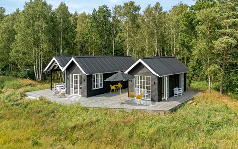 Farman - 150M from the Sea: Hout, Huis, Veranda, Dek, Hardwood, Dak, Beits, Houten Vloer, Eco Hotel