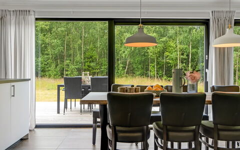 Sighvat - 300M from the Sea: Hout, Huis, Veranda, Dek, Hardwood, Dak, Beits, Houten Vloer, Eco Hotel