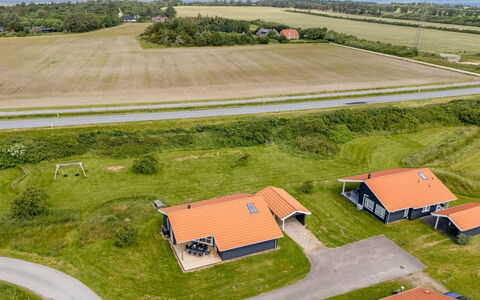 Ernesta - from the Sea: Gras, Grasland, Land Lot, Verblijf, Landelijk Gebied, Weide, Garden Gebouwen, Tuin, Schuur