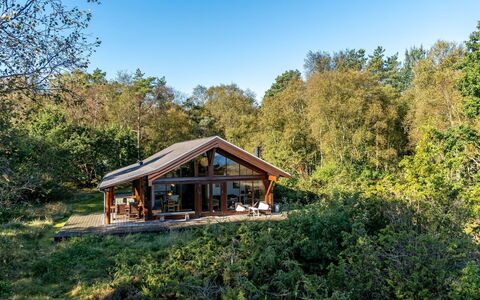 Devis - from the Sea: Hout, Huis, Veranda, Dek, Hardwood, Dak, Beits, Houten Vloer, Eco Hotel