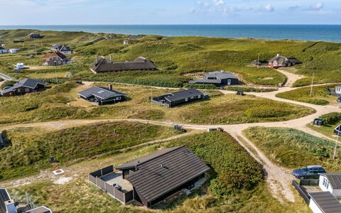 Georg - 200M from the Sea: Gras, Grasland, Land Lot, Verblijf, Landelijk Gebied, Weide, Garden Gebouwen, Tuin, Schuur