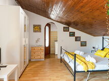 Sopraloreto Apartment