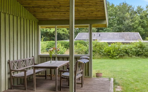 Göran - 30Km from the Sea: Verblijf, Backyard, Werf, Garden Gebouwen, Schuur, Siding, Buitenmeubels, Blokhut, Outdoor Structuur, Keet