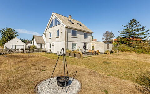 Paale - 208M from the Sea: Lucht, Blauw, Huis, Huis, Dak, Woongebied, Verblijf, Menselijke Nederzetting, Landelijk Gebied, Landgoed