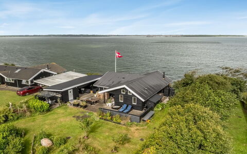 Diderik - 20M to the Fjord: Verblijf, Backyard, Werf, Garden Gebouwen, Schuur, Siding, Buitenmeubels, Blokhut, Outdoor Structuur, Keet