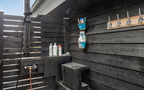 Diderik - 20M to the Fjord: Verblijf, Backyard, Werf, Garden Gebouwen, Schuur, Siding, Buitenmeubels, Blokhut, Outdoor Structuur, Keet