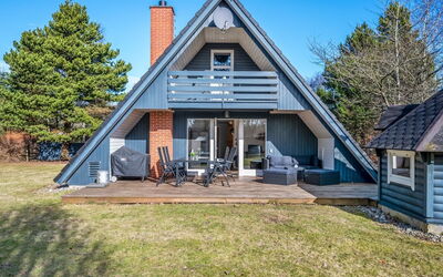 Hannele - 10Km from the Sea