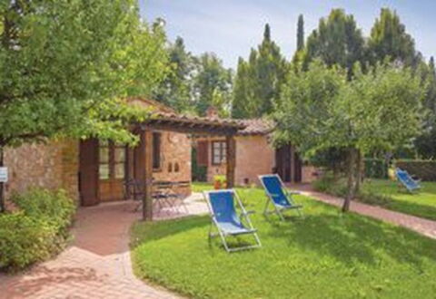 Oasi Della Pergola: Struik, Tuin, Toevlucht, Woongebied, Landgoed, Buitenmeubels, Backyard, Gazon, Zwembad