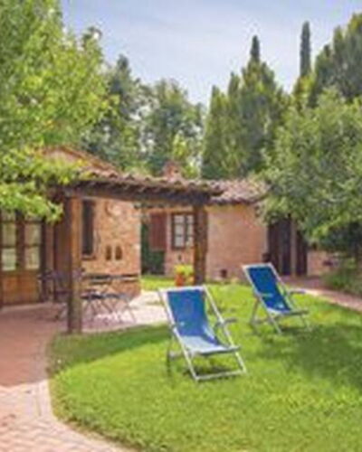 Oasi Della Pergola: Struik, Tuin, Toevlucht, Woongebied, Landgoed, Buitenmeubels, Backyard, Gazon, Zwembad