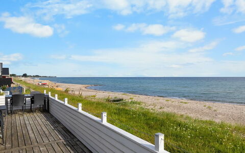 Folkhart - 10M from the Sea: Appartement, Condominium, Landgoed, Balkon, Villa, Hotel