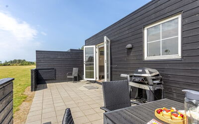 Brun - 900M from the Sea