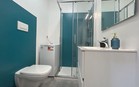 Case Martorelli - Belvedere Marittimo: Flooring, Verdieping, Interieur Ontwerp, Loodgieterswerkinrichting, Badkamer, Loodgieter, Wastafel, Badkamerkast, Toilet, Kraan