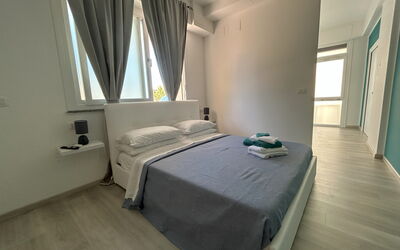 Appartamento Nerea: Interieur Ontwerp, Verdieping, Flooring, Meubilair, Slaapkamer, Bed, Kamer, Appartement, Laken, Plafond