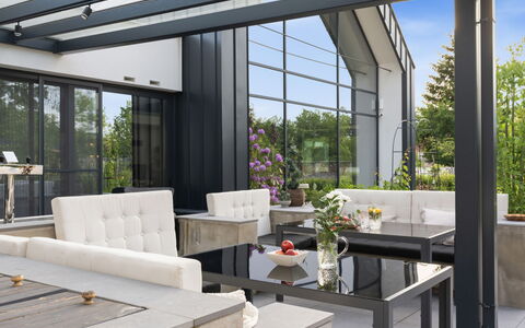 Luxury Retreat Resort: Meubilair, Interieur Ontwerp, Verlichting, Stoel, Tafel, Huis, Bankstel, Verdieping, Woonkamer, Schaduw