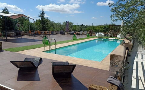 Borgo Incanto: Zwembad, Toevlucht, Vrije Tijd, Samengesteld Materiaal, Schaduw, Eco Hotel, Flagstone, Buitenmeubels, Tuin, Waterpartij