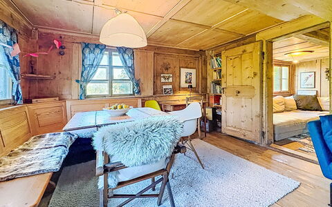Winterberg: Hout, Meubilair, Interieur Ontwerp, Huis, Plafond, Kamer, Verdieping, Woonkamer, Hardwood, Verblijf