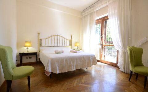 Casa Silvia: Interieur Ontwerp, Meubilair, Bed, Slaapkamer, Hout, Verdieping, Flooring, Plafond, Laken, Kamer