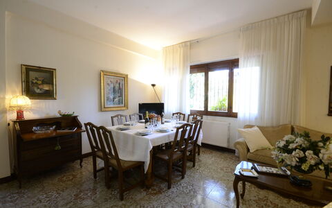 Casa Silvia: Meubilair, Interieur Ontwerp, Flooring, Hout, Verdieping, Eetkamer, Tafel, Plafond, Kamer, Keuken En Eettafel