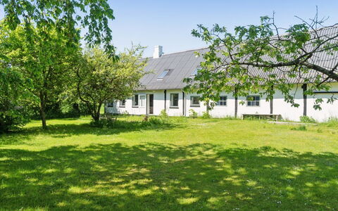 Aarni - 6.5Km from the Sea: Appartement, Condominium, Landgoed, Balkon, Villa, Hotel