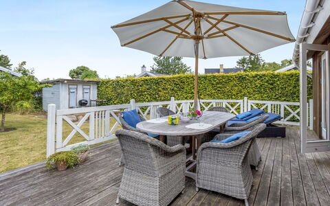Elviira - 200M from the Sea: Huis, Verblijf, Veranda, Siding, Boerderij, Outdoor Structuur