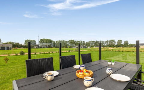 Hellevi - 900M from the Sea: Lucht, Meubilair, Tafel, Land Lot, Plain, Buitenmeubels, Buitentafel, Hardwood, Schaduw, Gazon