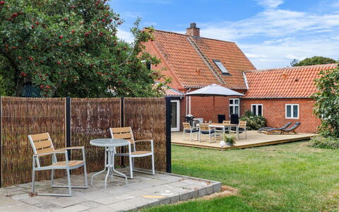 Alisa - 2.5Km from the Sea: Gras, Grasland, Land Lot, Verblijf, Landelijk Gebied, Weide, Garden Gebouwen, Tuin, Schuur