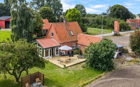 Alisa - 2.5Km from the Sea: Gras, Grasland, Land Lot, Verblijf, Landelijk Gebied, Weide, Garden Gebouwen, Tuin, Schuur