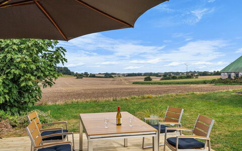 Alisa - 2.5Km from the Sea: Gras, Grasland, Land Lot, Verblijf, Landelijk Gebied, Weide, Garden Gebouwen, Tuin, Schuur