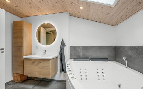 Roland - 200M to the Fjord: Appartement, Condominium, Landgoed, Balkon, Villa, Hotel