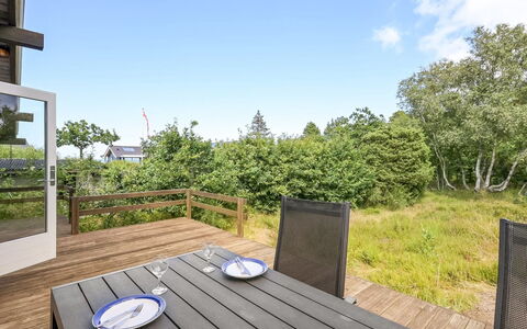 Jarno - 150M from the Sea: Huis, Verblijf, Veranda, Siding, Boerderij, Outdoor Structuur