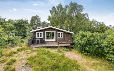 Jarno - 150M from the Sea