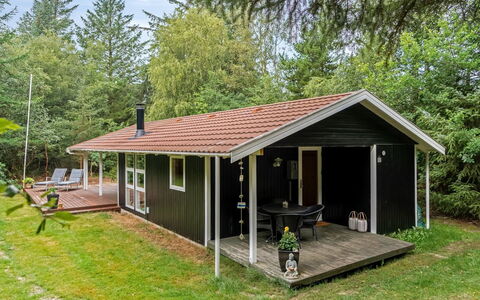 Melisa - 3Km from the Sea: Dak, Huis, Huis, Verblijf, Deur, Siding, Dek, Veranda, Plank, Hardwood