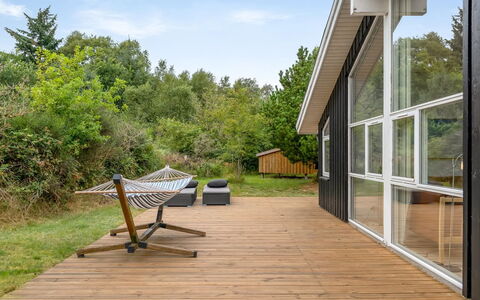 Selvi - 2.2Km from the Sea: Hout, Meubilair, Appartement, Kamer, Plafond, Beits, Stoel, Hardwood, Vernis, Timmerhout