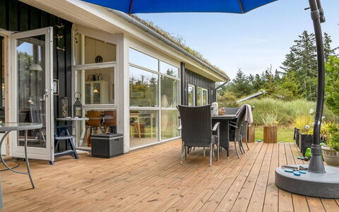 Selvi - 2.2Km from the Sea: Hout, Meubilair, Appartement, Kamer, Plafond, Beits, Stoel, Hardwood, Vernis, Timmerhout
