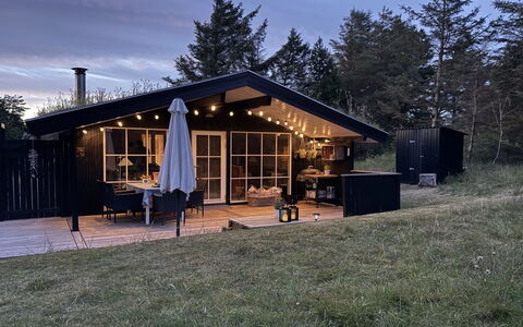 Nahuel - 1Km from the Sea: Blauw, Struik, Verblijf, Groundcover, Tuin, Landgoed, Schaduw, Landscaping, Boerderij, Eco Hotel