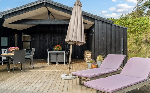 Jannus - 600M from the Sea: Hout, Meubilair, Appartement, Kamer, Plafond, Beits, Stoel, Hardwood, Vernis, Timmerhout