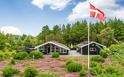 Eeske - 2.5Km from the Sea