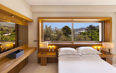 Villantonella: Interieur Ontwerp, Hout, Plafond, Slaapkamer, Huis, Bed, Meubilair, Flooring, Appartement, Kamer